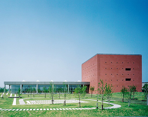 福井県立図書館外観